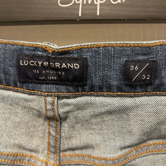 Lucky Brand Men's 221 Original Straight Fit Straight Leg Jean BNWOT size 36/32 - Picture 2 of 10